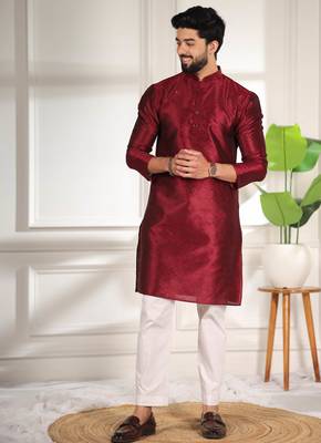 Maroon color smart and ethnic woven textured kurta payjama for mens' ethnic looks 2