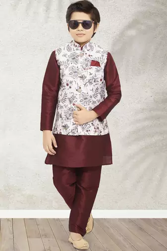 Off whte banarasi silk kurta jacket set for boys