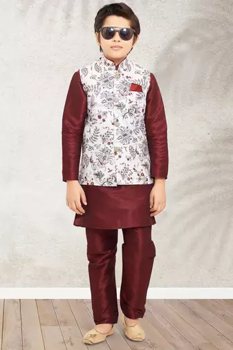 Off whte banarasi silk kurta jacket set for boys