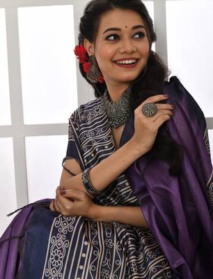 Purple tussar silk blend temple printed ethnic festive special saree 2