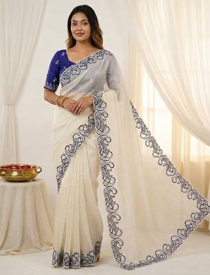 White crunchy silk blend partywear bollywood style glamorous saree 2