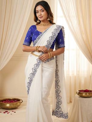 White crunchy silk blend partywear bollywood style glamorous saree 3