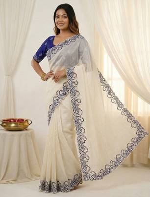 White crunchy silk blend partywear bollywood style glamorous saree 4