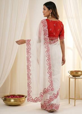 White crunchy silk blend partywear bollywood style glamorous saree 2