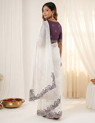 White crunchy silk blend partywear bollywood style glamorous saree 2