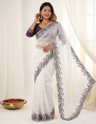 White crunchy silk blend partywear bollywood style glamorous saree 3