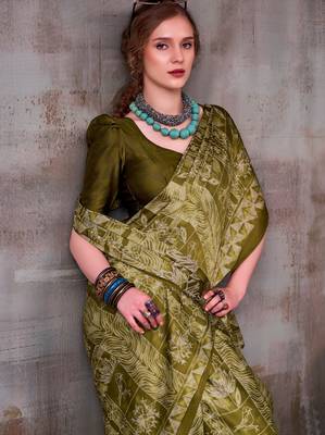Mahendi satin silk blend floral printed stylish partywear saree 2