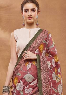Pink silk blend floral printed girlie rich looks fancy saree 3