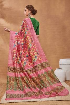Pink silk blend floral printed girlie rich looks fancy saree 2