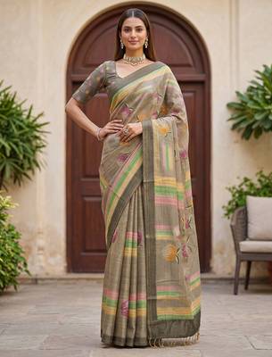 Grey virana silk blend smart rich looks printed saree 4