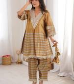 Incredible Golden Mirror Work Tissue Party Wear Co-ord Set With Batwa