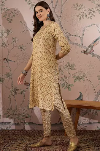 Cream cotton stitched top with stitched cotton bottom and - dupatta 3/4 sleeve printed straight top