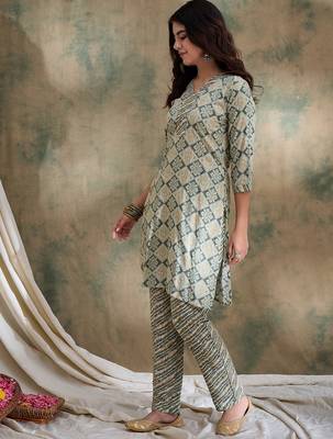 Green cotton stitched top with stitched cotton bottom and - dupatta 3/4 sleeve printed straight top 3