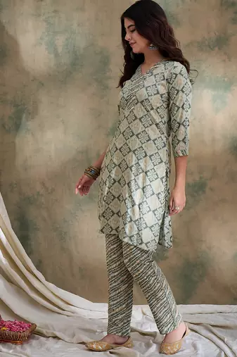 Green cotton stitched top with stitched cotton bottom and - dupatta 3/4 sleeve printed straight top