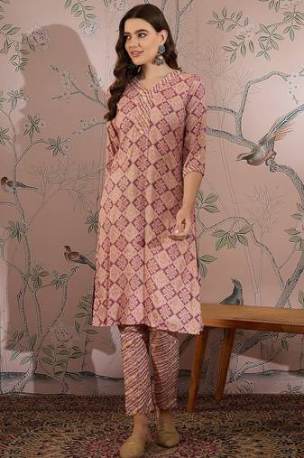 Light purple cotton stitched top with stitched cotton bottom and - dupatta 3/4 sleeve printed straight top
