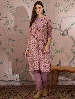 Pink cotton stitched top with stitched cotton bottom and - dupatta 3/4 sleeve printed straight top 1