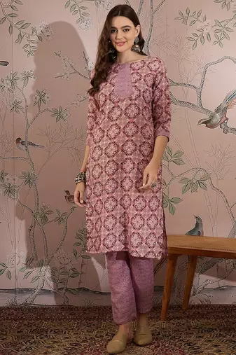 Pink cotton stitched top with stitched cotton bottom and - dupatta 3/4 sleeve printed straight top