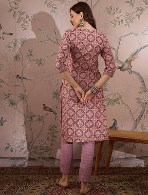 Pink cotton stitched top with stitched cotton bottom and - dupatta 3/4 sleeve printed straight top 2