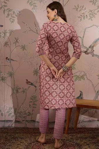 Pink cotton stitched top with stitched cotton bottom and - dupatta 3/4 sleeve printed straight top