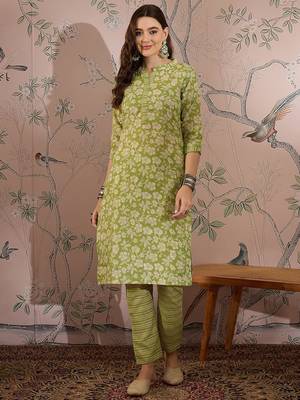 Green cotton stitched top with stitched cotton bottom and - dupatta 3/4 sleeve printed straight top 1