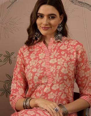 Peach cotton stitched top with stitched cotton bottom and - dupatta 3/4 sleeve printed straight top 4