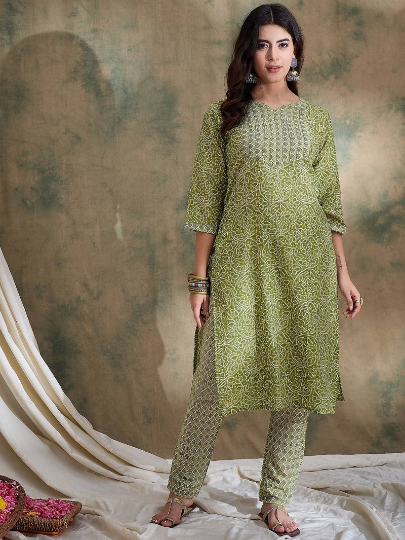 Green cotton stitched top with stitched cotton bottom and - dupatta 3/4 sleeve printed straight top