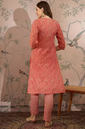 Peach cotton stitched top with stitched cotton bottom and - dupatta 3/4 sleeve printed straight top