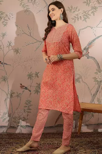 Peach cotton stitched top with stitched cotton bottom and - dupatta 3/4 sleeve printed straight top