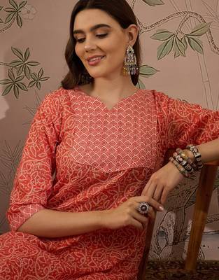 Peach cotton stitched top with stitched cotton bottom and - dupatta 3/4 sleeve printed straight top 4
