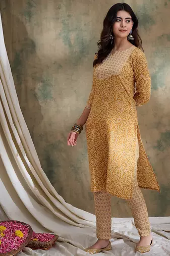 Yellow cotton stitched top with stitched cotton bottom and - dupatta 3/4 sleeve printed straight top