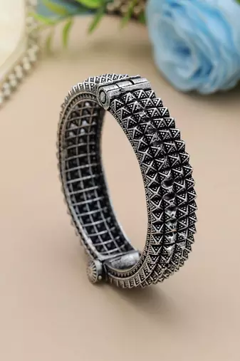 Silver color oxidised openable bracelet