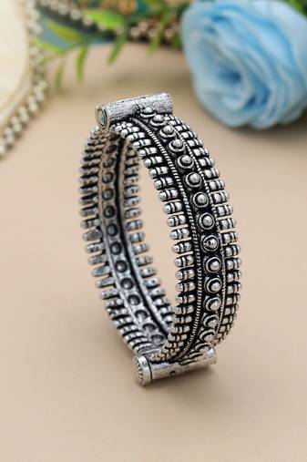 Silver color oxidised openable bracelet