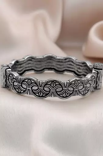 Silver color oxidised openable bracelet