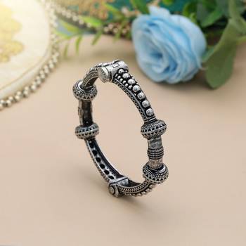 Silver color oxidised openable bracelet 1