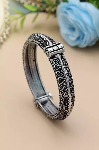 Silver color oxidised openable bracelet