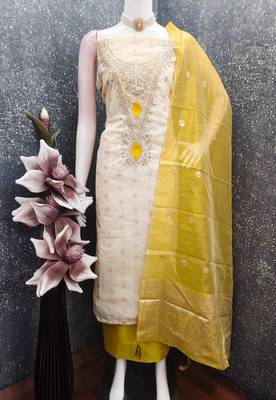 Elegant simmer butti embroidered dress material with simmer dupatta 6