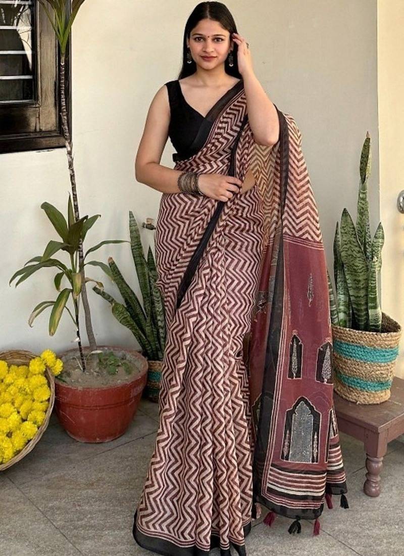 Beige & maroon chevron printed linen blend casual saree with unstitched blouse