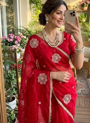 Red Color embroidery beats work Silk Blend Saree 2