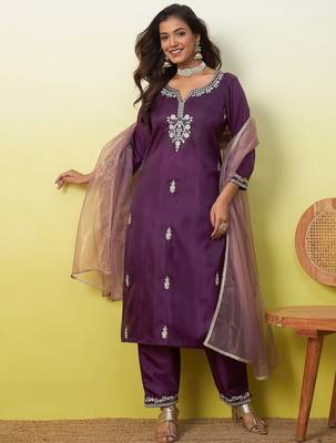 Purple women kurta pant dupatta set 1