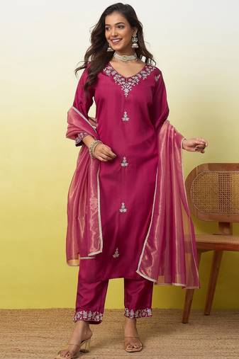 Red women kurta pant dupatta set