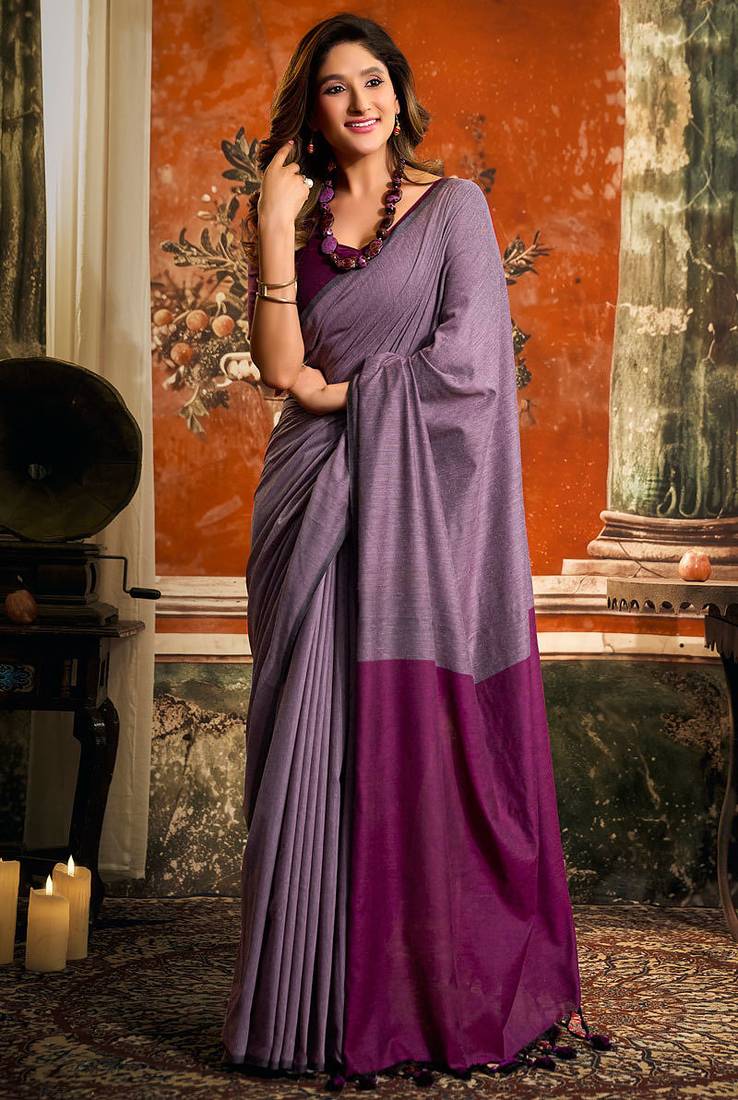 Lavender mal cotton contrast pallu with fancy tassels saree with blouse
