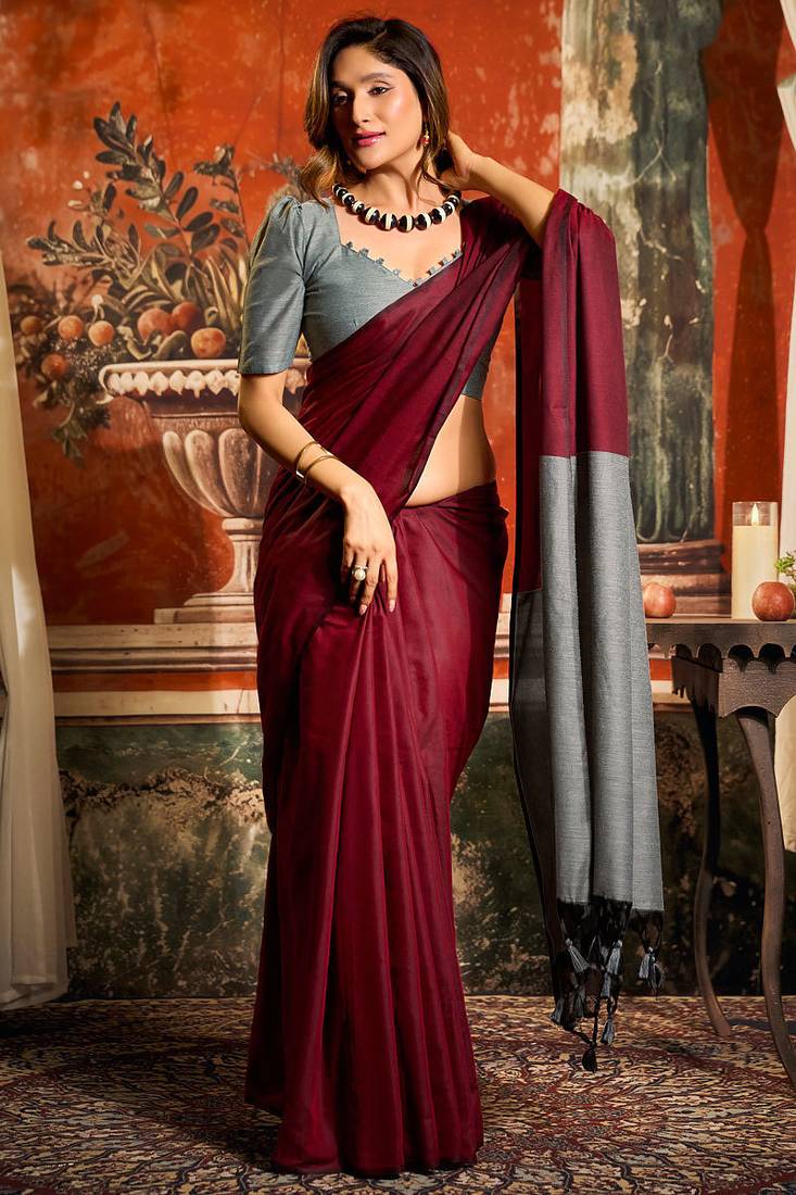 Maroon mal cotton contrast pallu with fancy tassels saree with blouse