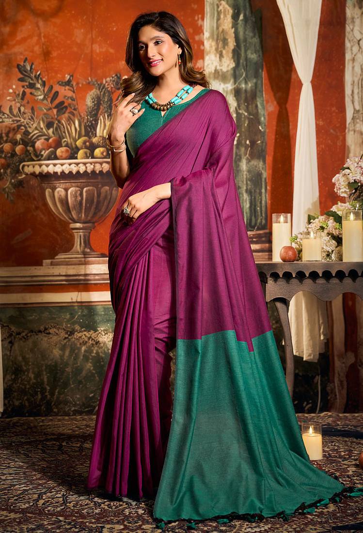 Magenta mal cotton contrast pallu with fancy tassels saree with blouse