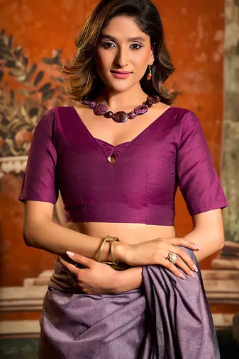 Lavender mal cotton contrast pallu with fancy tassels saree with blouse
