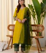 Floral embroidered silk blend v neck kurta trosuer & dupatta set