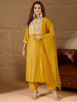 Floral embroidered silk round neck kurta trosuer & dupatta set 1