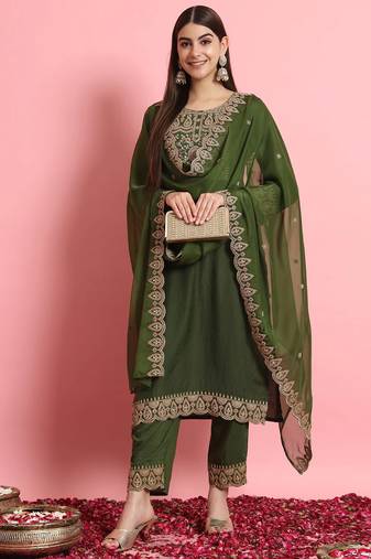 Floral embroidered silk round neck kurta trosuer & dupatta set