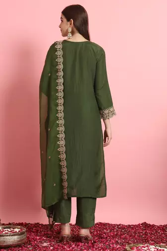 Floral embroidered silk round neck kurta trosuer & dupatta set