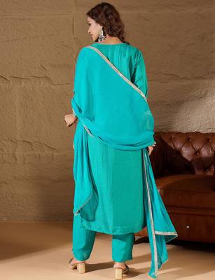 Floral embroidered silk round neck kurta trosuer & dupatta set 2