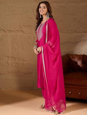 Floral embroidered silk round neck kurta trosuer & dupatta set 4